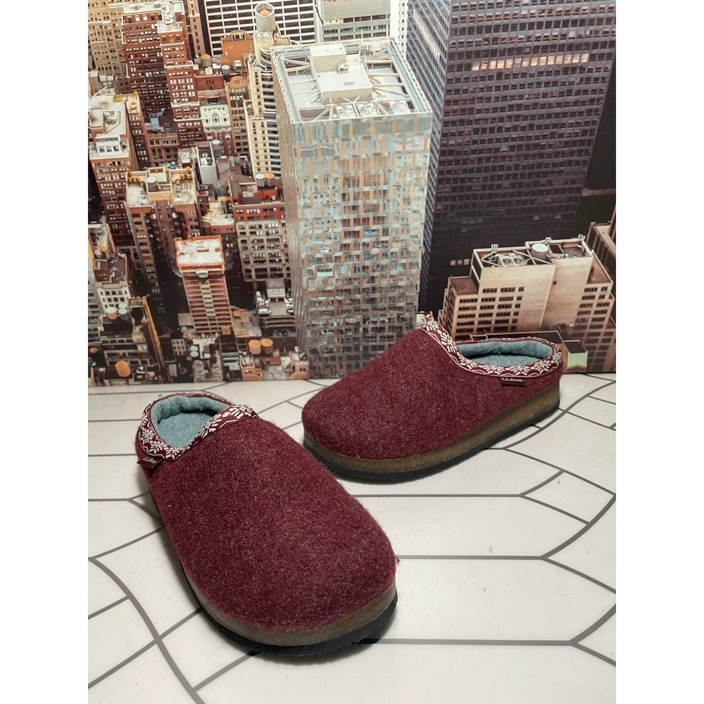 Women's Burgundy Slip-On Wool Clog Slippers - Comfort Lined